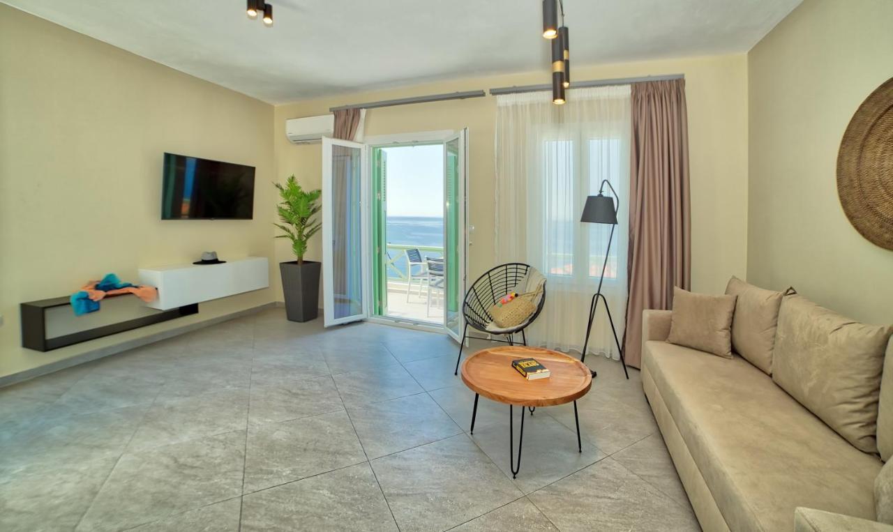 Corali Suites Andros Batsi  Exterior photo